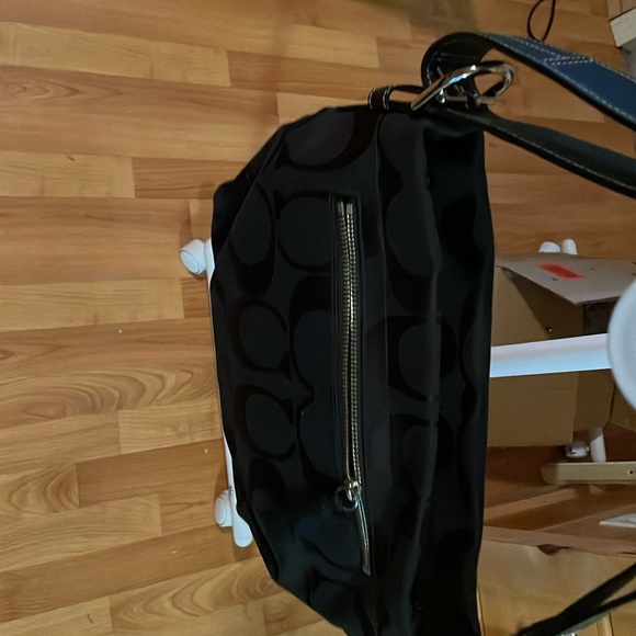 Coach Handbags - Y2K COACH SHOULDER BAG EUC